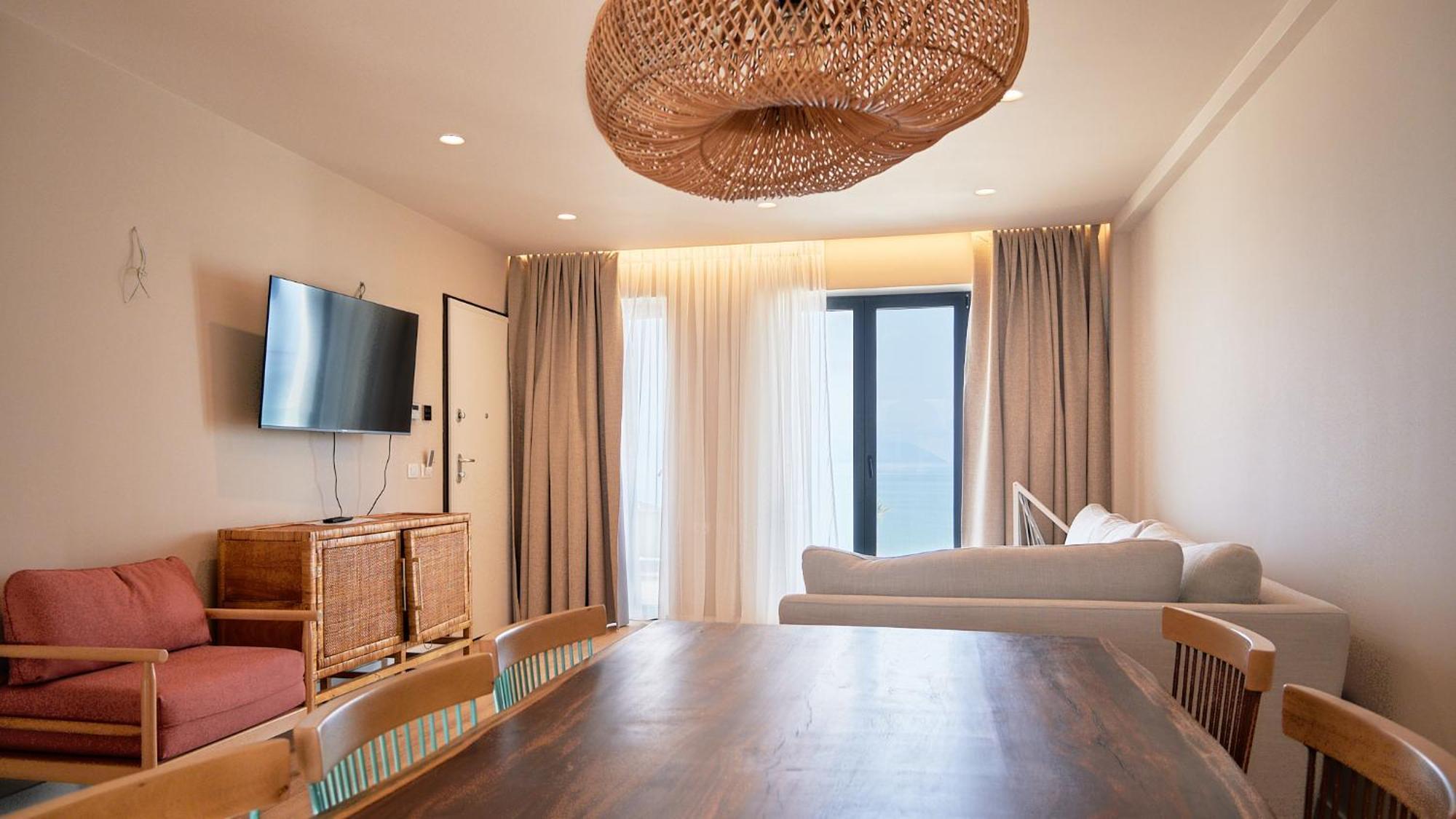 فلورا Azar Luxury Suites المظهر الخارجي الصورة
