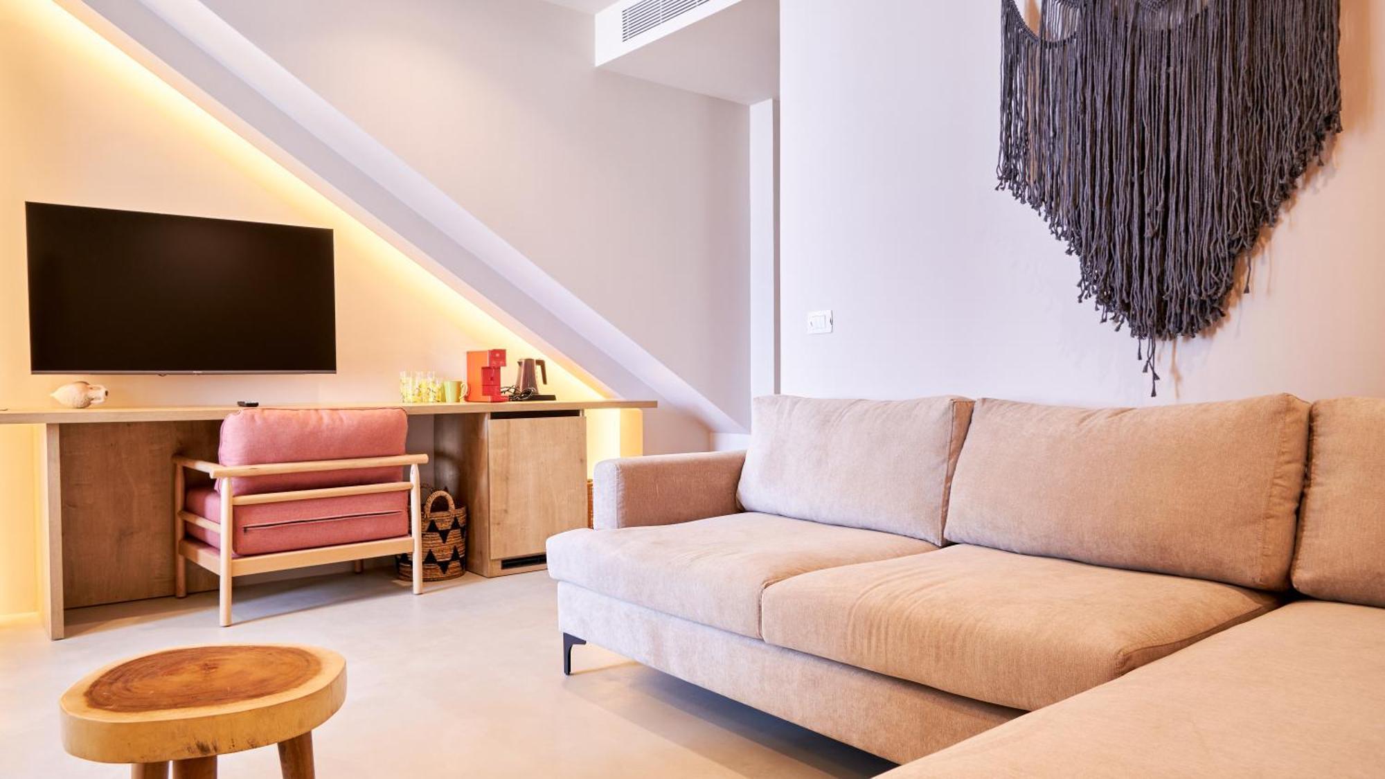 فلورا Azar Luxury Suites المظهر الخارجي الصورة