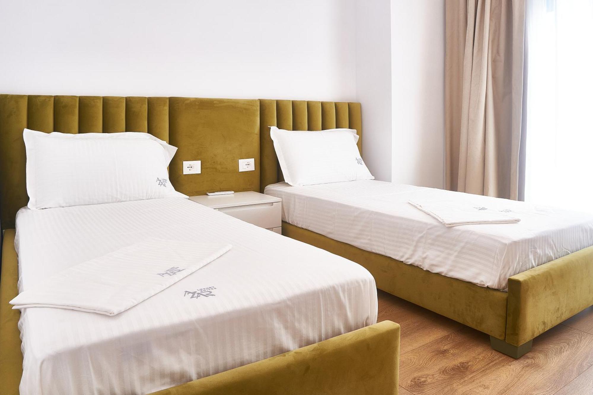 فلورا Azar Luxury Suites الغرفة الصورة